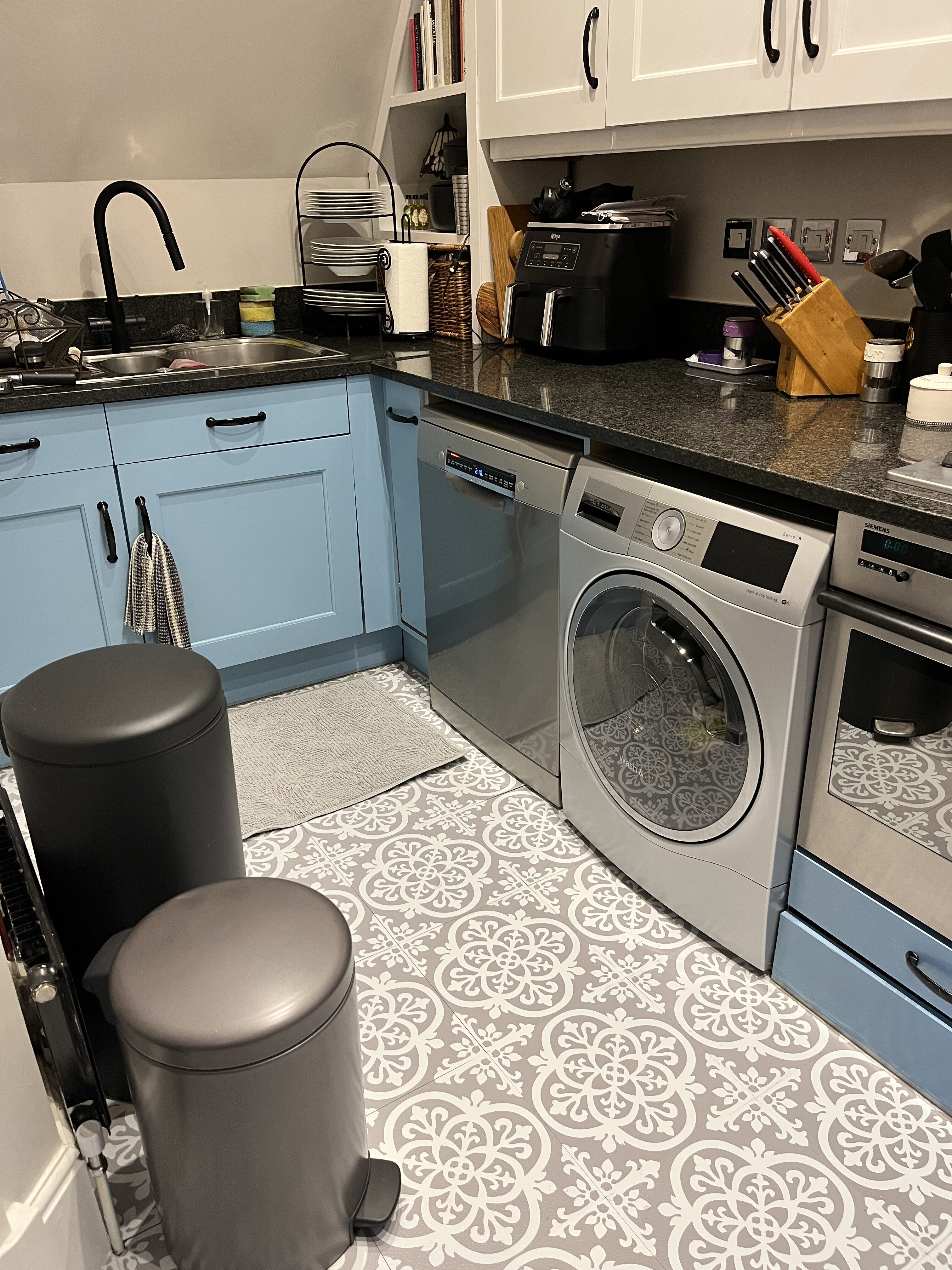 kitchen with vinyl tiles